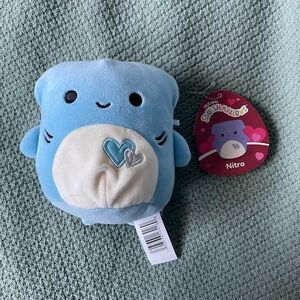 5" Nitro the shark squishmallow